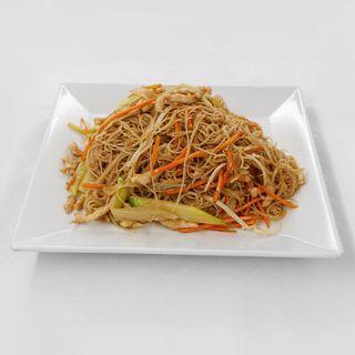 33. Fideos Chinos Con Pollo