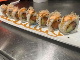 Urakamaki Spicy Salmón (Picante)