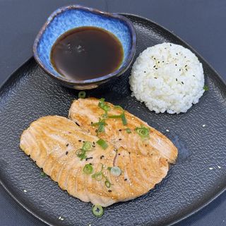 Teppan Salmón