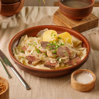 Национальное блюдо бешбармак из конины (400 г.)