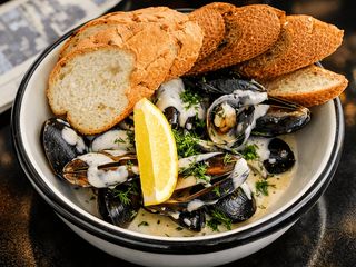 Мідії у трюфельному соусі (1000g)