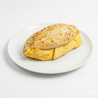Bocadillo De Tortilla Tradicional