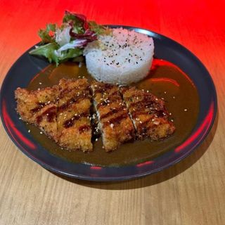 Pollo Katsu curry con arroz