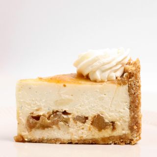 Тістечко Чізкейк з грушою та горгонзолою, 140грам