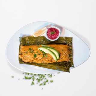 Bollo De Pescado Y Camarón