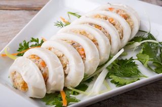 Кальмар фаршированный креветками и сыром Моцарелла