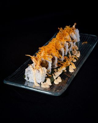 Roll crunch de langostino con salsa spicy mayo [8 piezas]