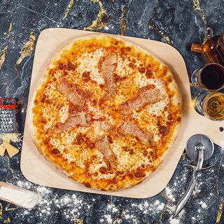 ბეკონ პიცა/Bacon pizza 33სმ