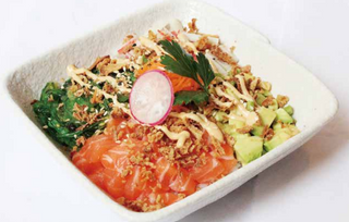 7c Poke centro style