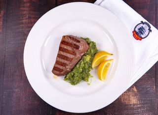 Стек от Жълтоперест тон на BBQ (470г)