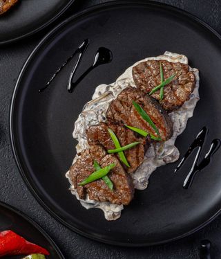 Медальоны с шампиньонами  (300 г)