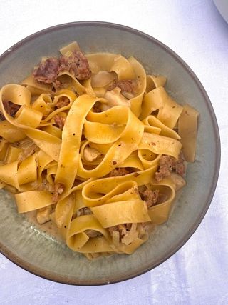 Tagliatelle alla Salsiccia