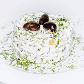 Салата Снежанка (200г)