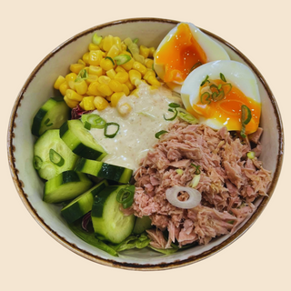 Salata sa tunom 280 gr