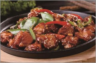 Aripi de pui picante pe plita incinsa