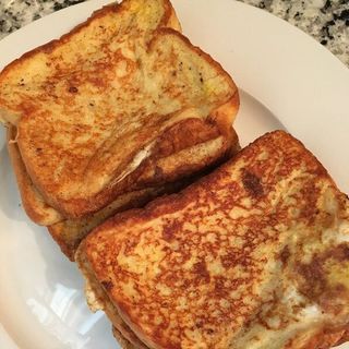 Toasted Bread & Eggs
