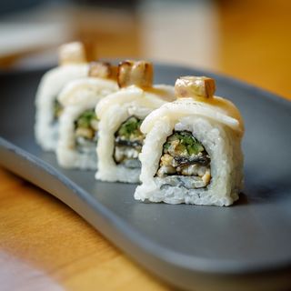 Sushi rollo butter foie fish (8 pzs.)