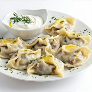 Pielmieni z indykiem i mozzarellą 8szt