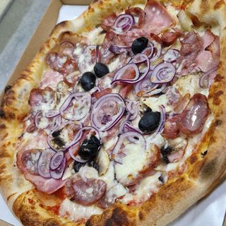 Pizza Ardelenească Ø 40cm