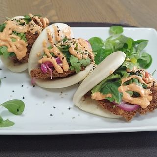 Pan Bao De Pollo Crujiente (4 Uds.)