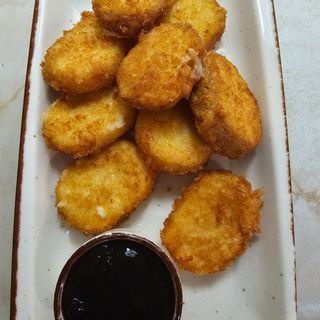 Топени сиренца в панко галета (300г)