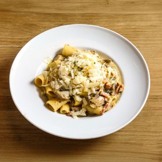 Pasta Carbonara Trufada