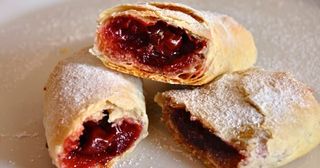 Великий Штрудель з вишнями(550г)