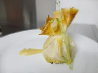 Saquitos De Foie Y Manzana Caramelizada (1 Pzs.)