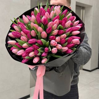 101 рожево-малиновий тюльпан мікс