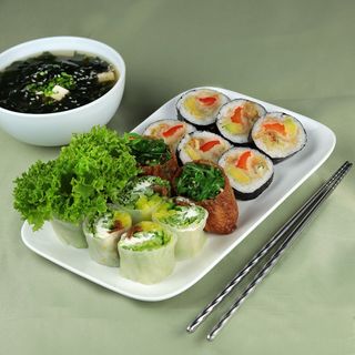 Lunch Wege 14 szt. + Zupa Miso Gratis