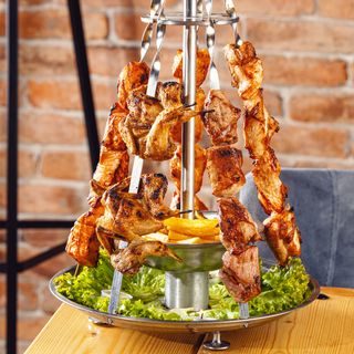 მწვადის ასორტი მაყალზე