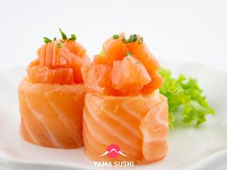 Gunkan gio salmon out