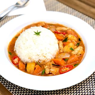 M10 - Caril Massaman 