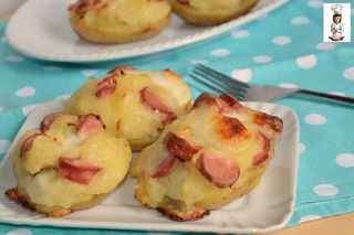 Porzione wurstel e patate