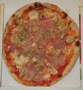 Prosciutto e funghi