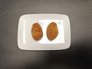 Croqueta de gallina y jamón ibérico (1 unidad)