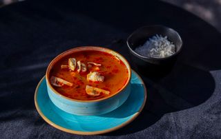 ტომ იამი ქათმით