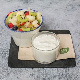 Yogur con Fruta