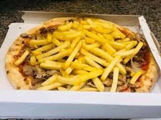Pizza kebab e patate fritto