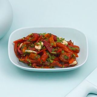 Salată de ardei copți