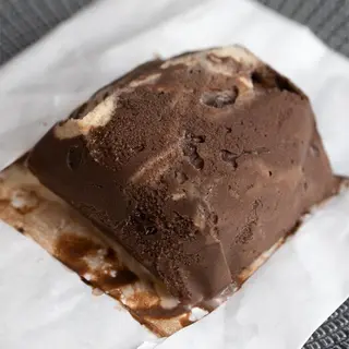 POSTRE GELATTO CHOCOLATE