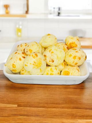 Pack 100 Unidades Pão de Queijo Assados. 