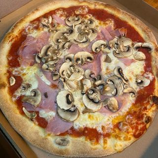 Pizza Prosciutto E Funghi (33 Cm.)