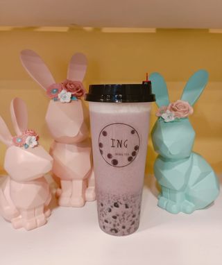 Latte di cocco al cheese con riso viola e tapioca 椰奶紫米波波