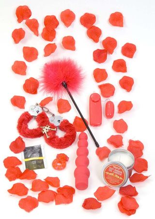 Kit Romance Red