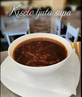 Kiselo ljuta supa