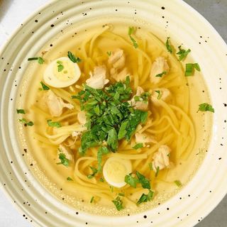 Бульйон курячий з локшиною