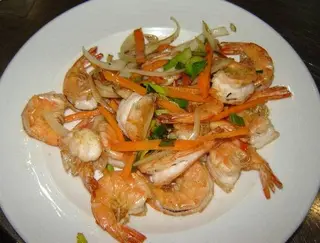 Gambas com sal e pimenta