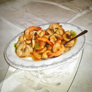 Gambas con Champiñones