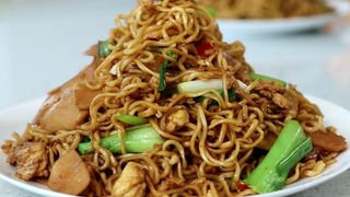 180. Yakisoba con Verduras